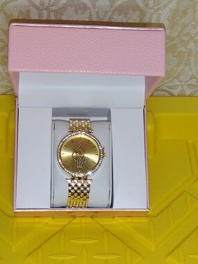 BABY PHAT WATCH GOLD TONE RHINESTONES  BABY PHAT WOMEN'S WATCH GOLD TONE NEW